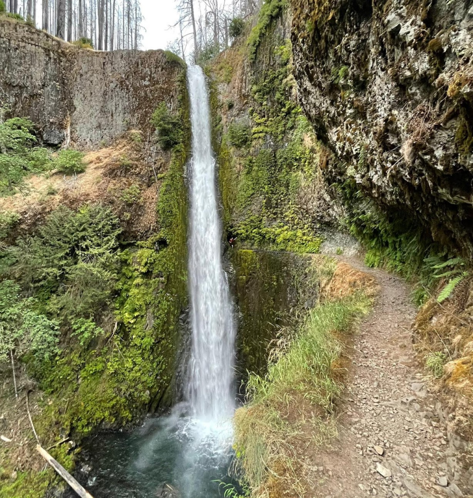 Tunnel Falls