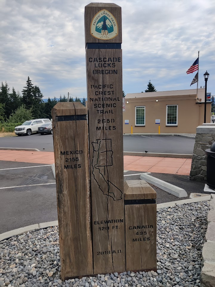 Trail monument in Cascade Locks