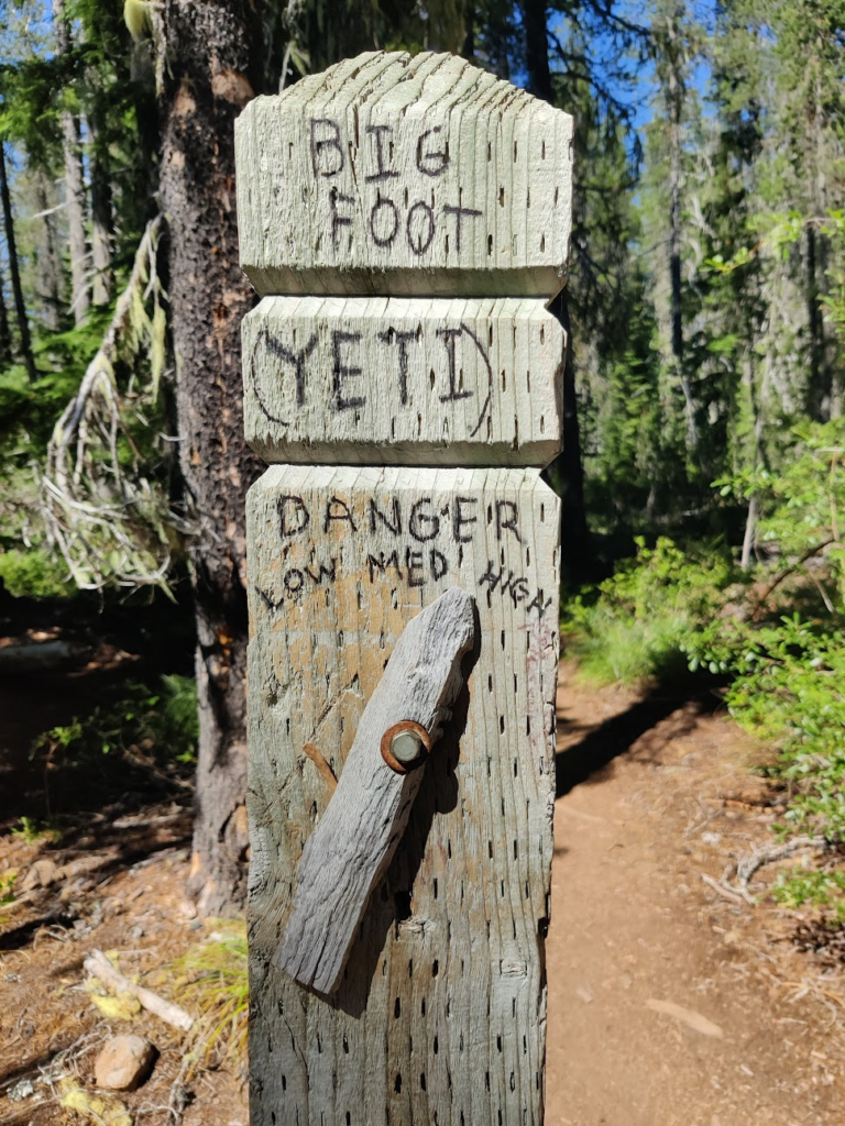 A sign warning us about the Big Foot danger in the area